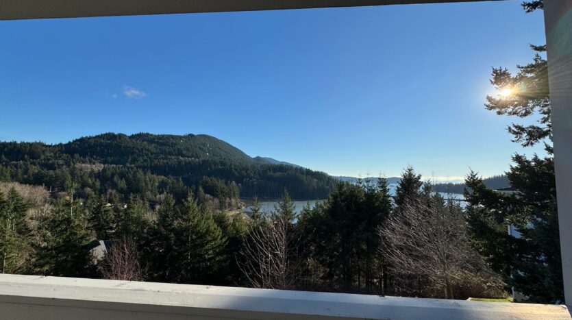 213 Sea Pines Ln. - Bellingham - Washington - 3 bed, 3.5 bath rental property