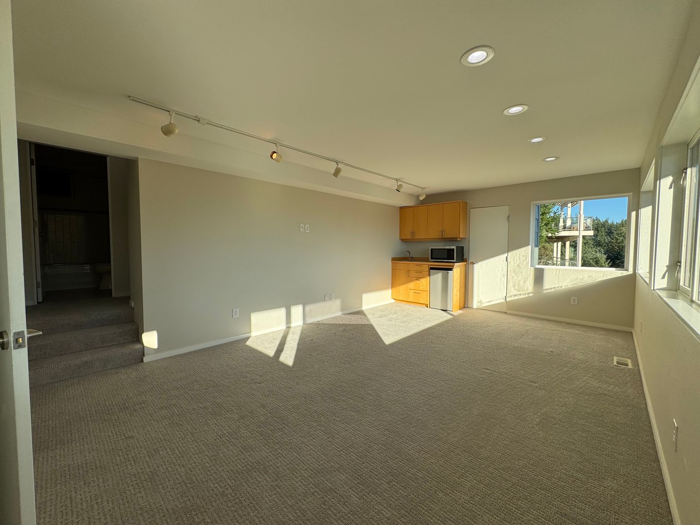 213 Sea Pines Ln. - Bellingham - Washington - 3 bed, 3.5 bath rental property