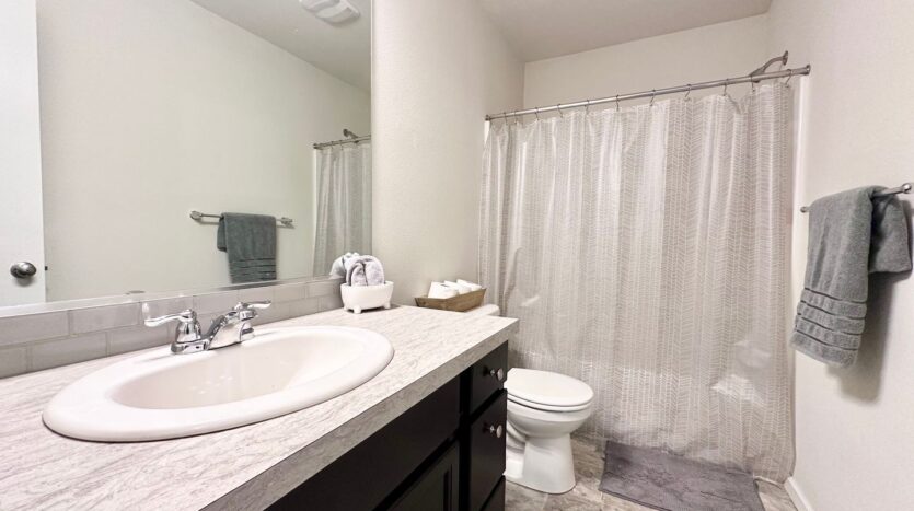 2196 SE 14th Alley - Gresham - Oregon - 3 bed, 2.5 bath rental property