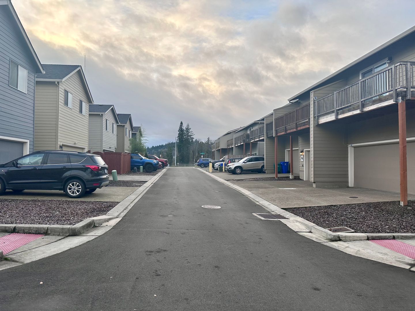 2196 SE 14th Alley - Gresham - Oregon - 3 bed, 2.5 bath rental property