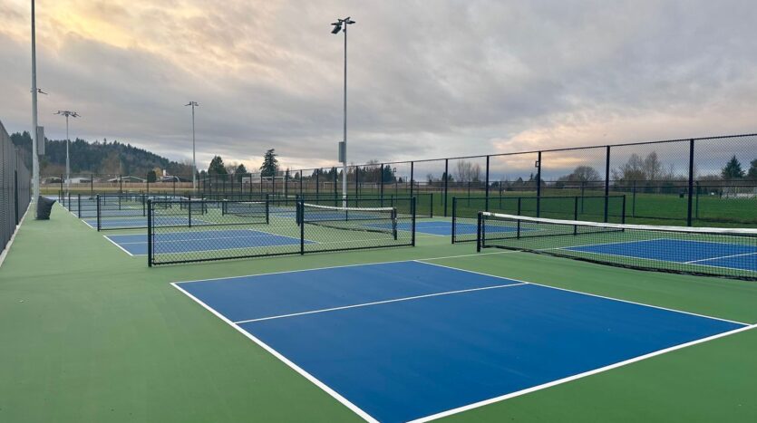 2196 SE 14th Alley - Gresham - Oregon - 3 bed, 2.5 bath rental property