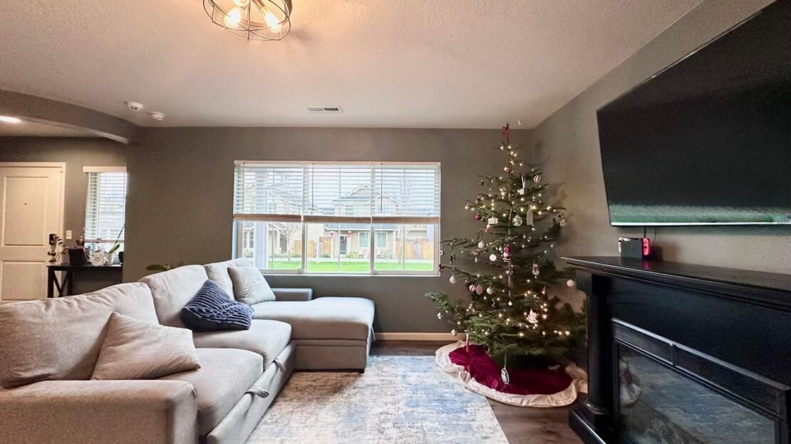 2196 SE 14th Alley - Gresham - Oregon - 3 bed, 2.5 bath rental property