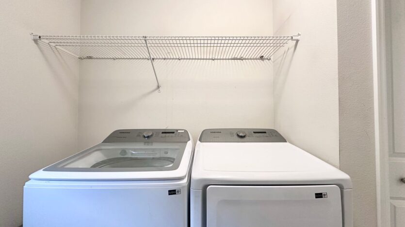 2196 SE 14th Alley - Gresham - Oregon - 3 bed, 2.5 bath rental property