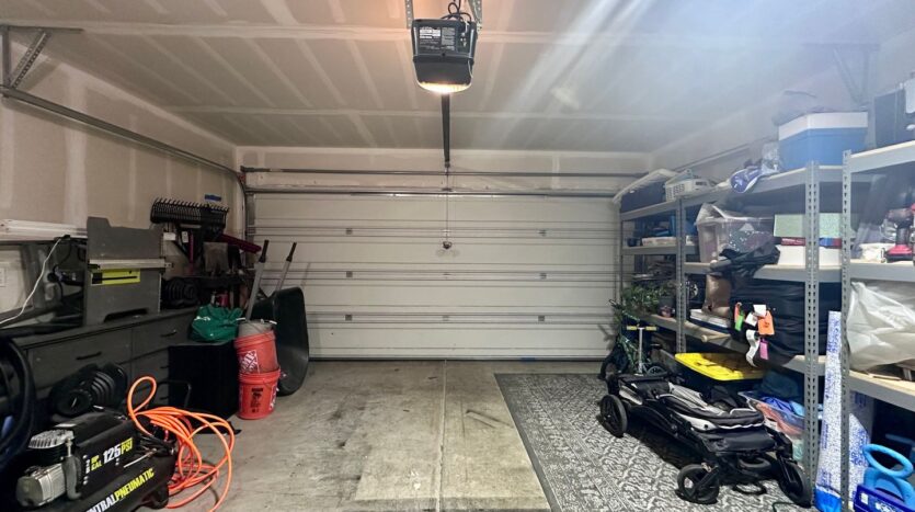 2196 SE 14th Alley - Gresham - Oregon - 3 bed, 2.5 bath rental property