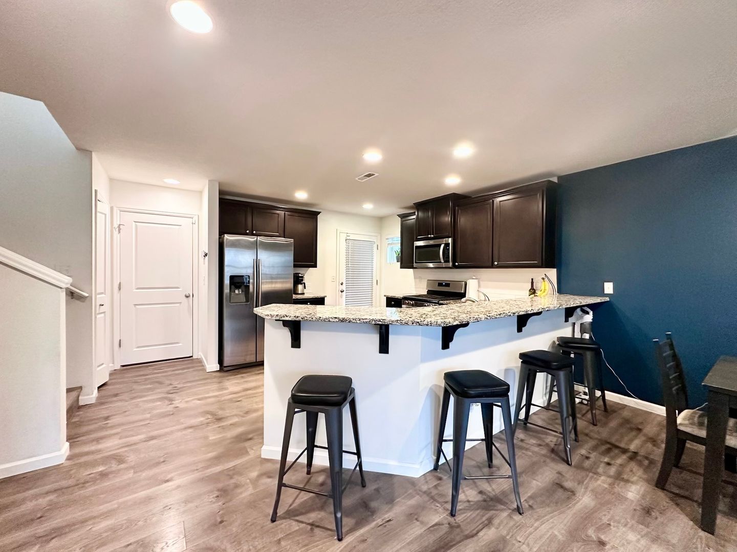 2196 SE 14th Alley - Gresham - Oregon - 3 bed, 2.5 bath rental property