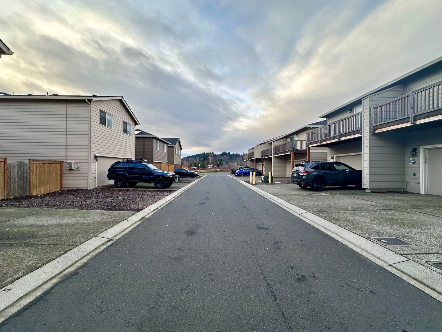 2196 SE 14th Alley - Gresham - Oregon - 3 bed, 2.5 bath rental property