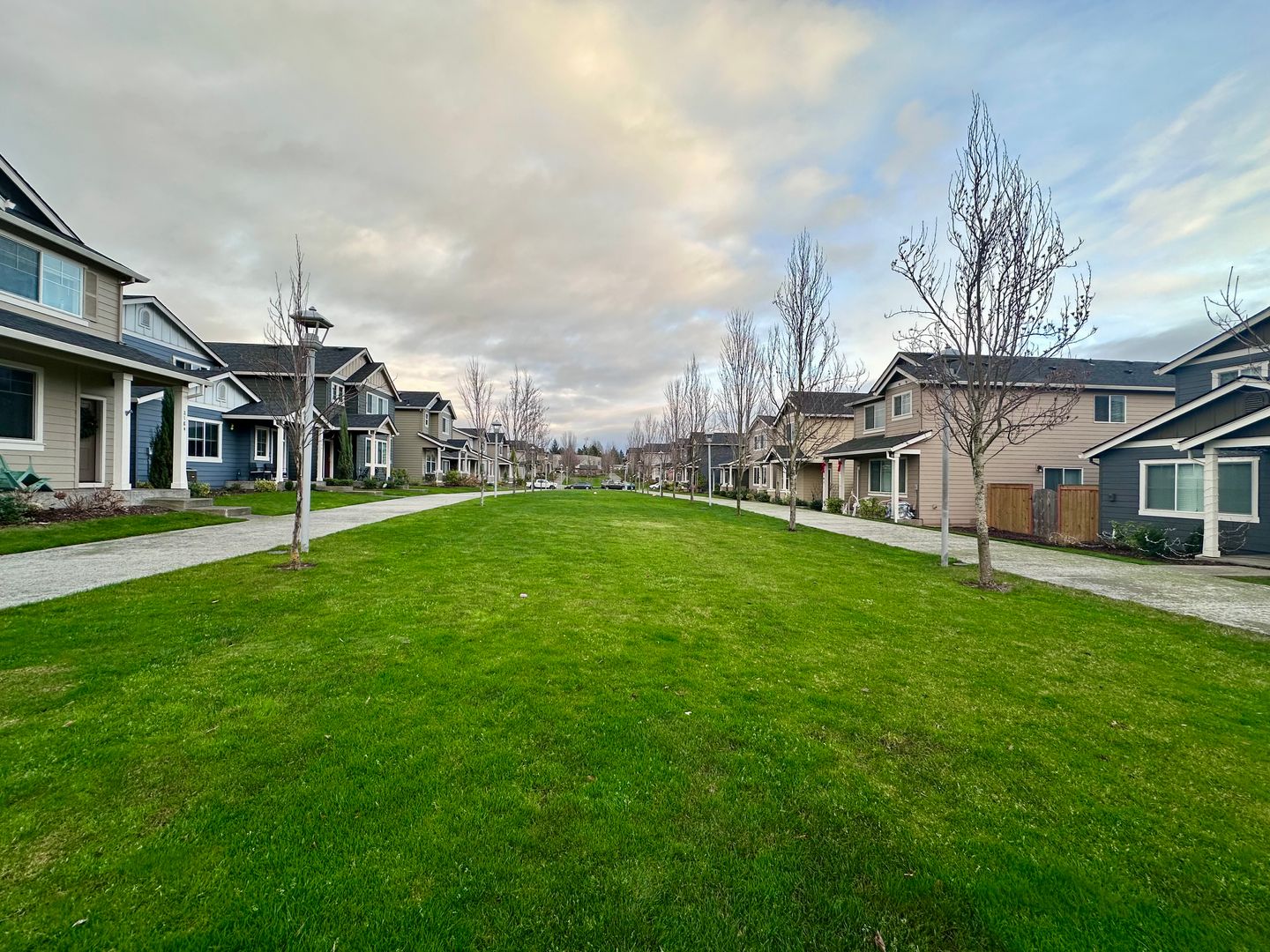 2196 SE 14th Alley - Gresham - Oregon - 3 bed, 2.5 bath rental property