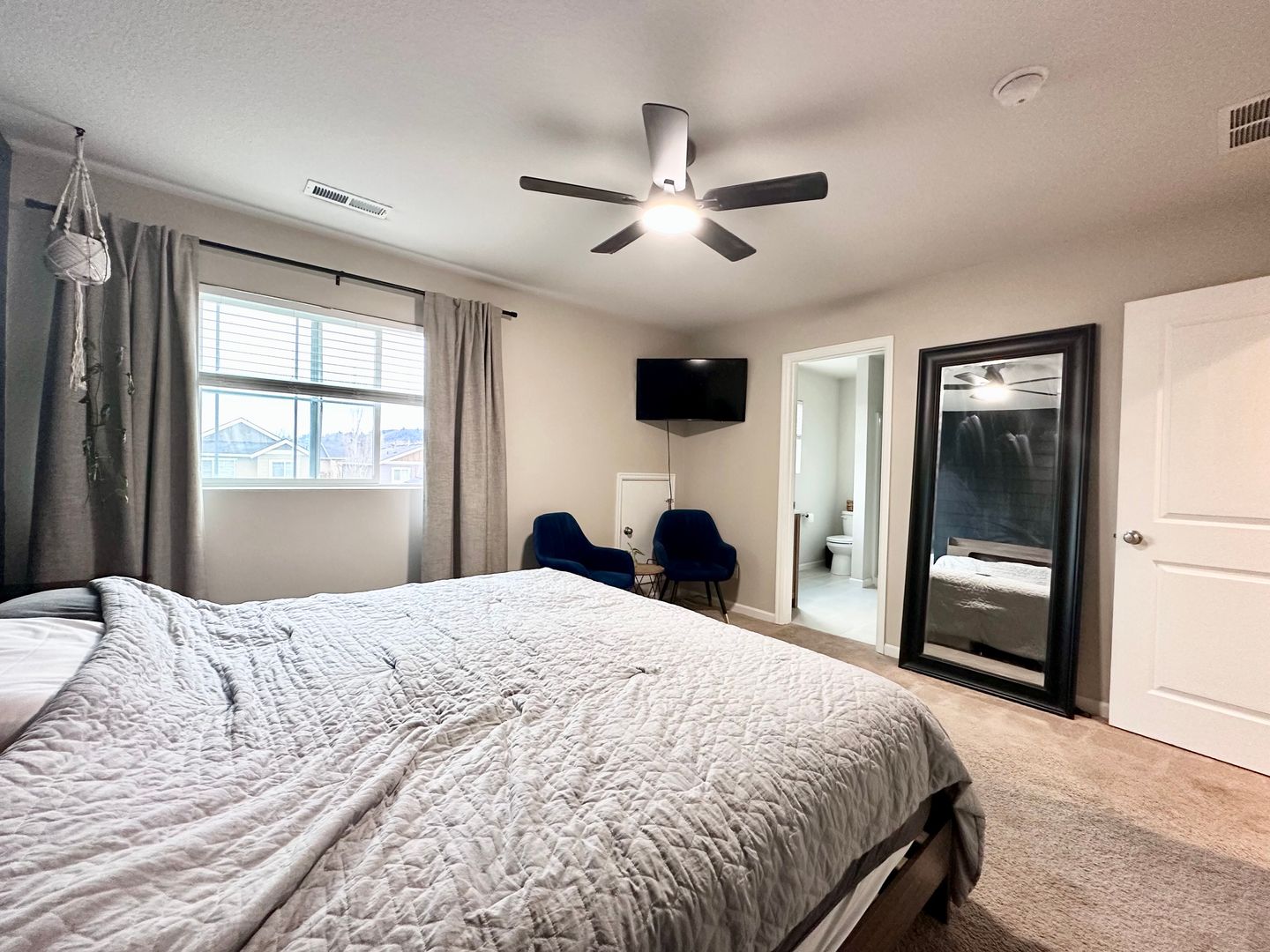 2196 SE 14th Alley - Gresham - Oregon - 3 bed, 2.5 bath rental property