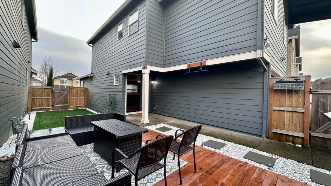 2196 SE 14th Alley - Gresham - Oregon - 3 bed, 2.5 bath rental property