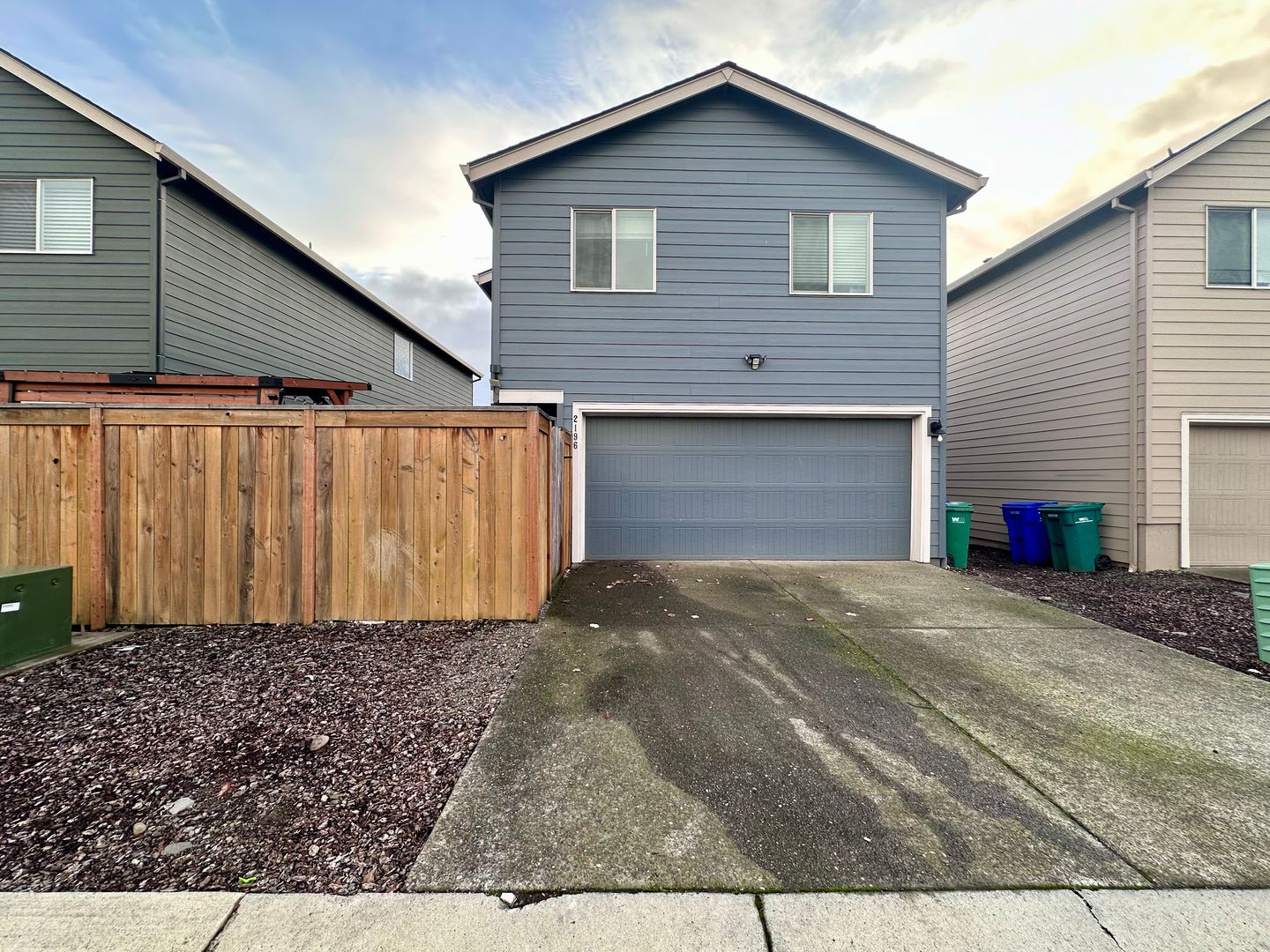 2196 SE 14th Alley - Gresham - Oregon - 3 bed, 2.5 bath rental property