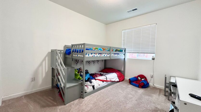 2196 SE 14th Alley - Gresham - Oregon - 3 bed, 2.5 bath rental property