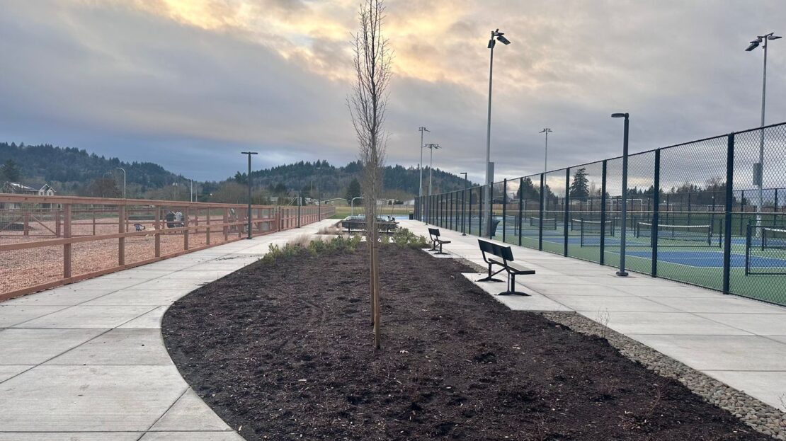 2196 SE 14th Alley - Gresham - Oregon - 3 bed, 2.5 bath rental property