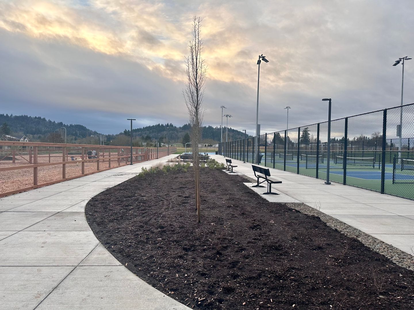 2196 SE 14th Alley - Gresham - Oregon - 3 bed, 2.5 bath rental property