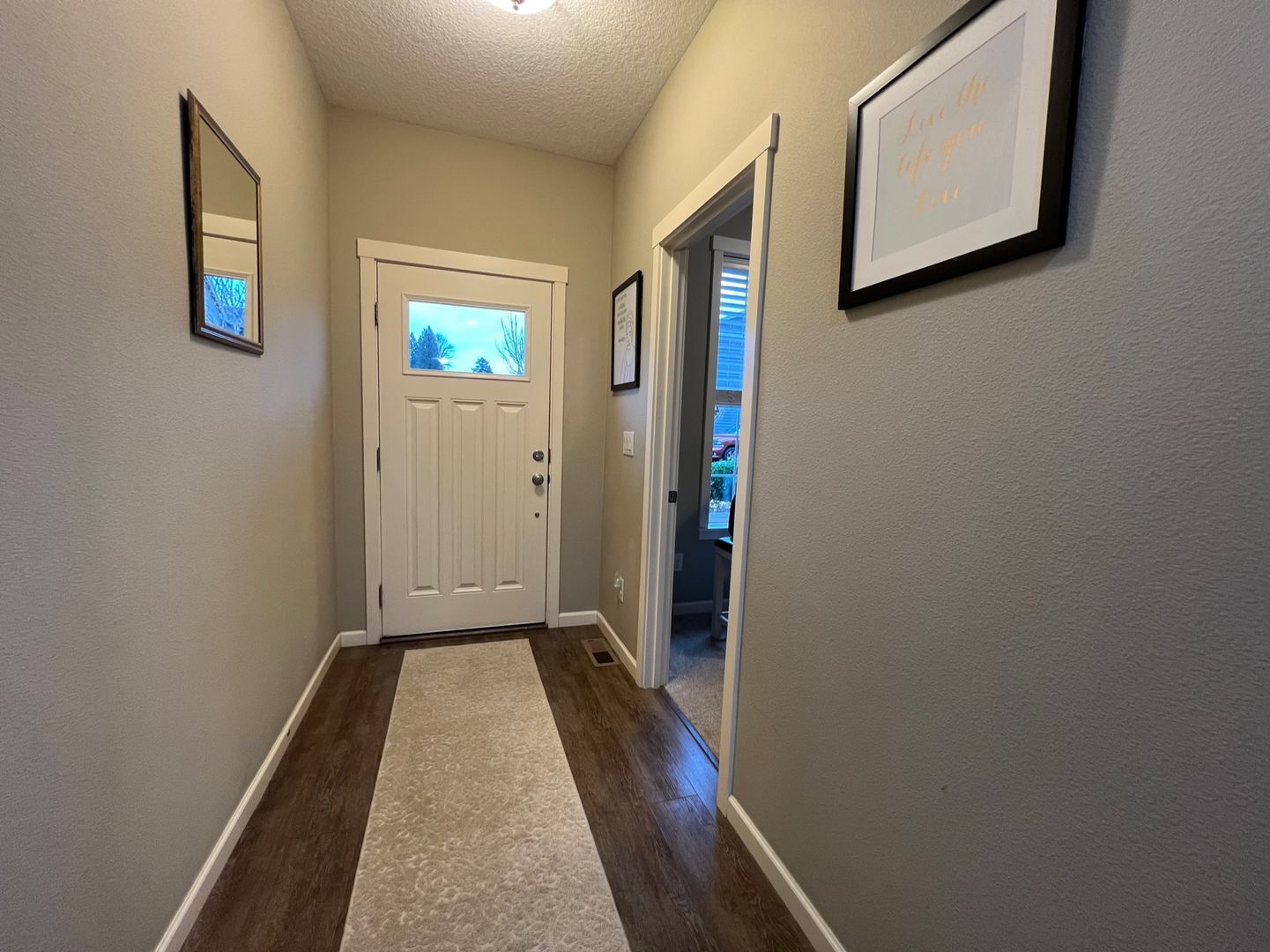 2205 SE Cochran Drive - Gresham - Oregon - 4 bed, 2.5 bath rental property