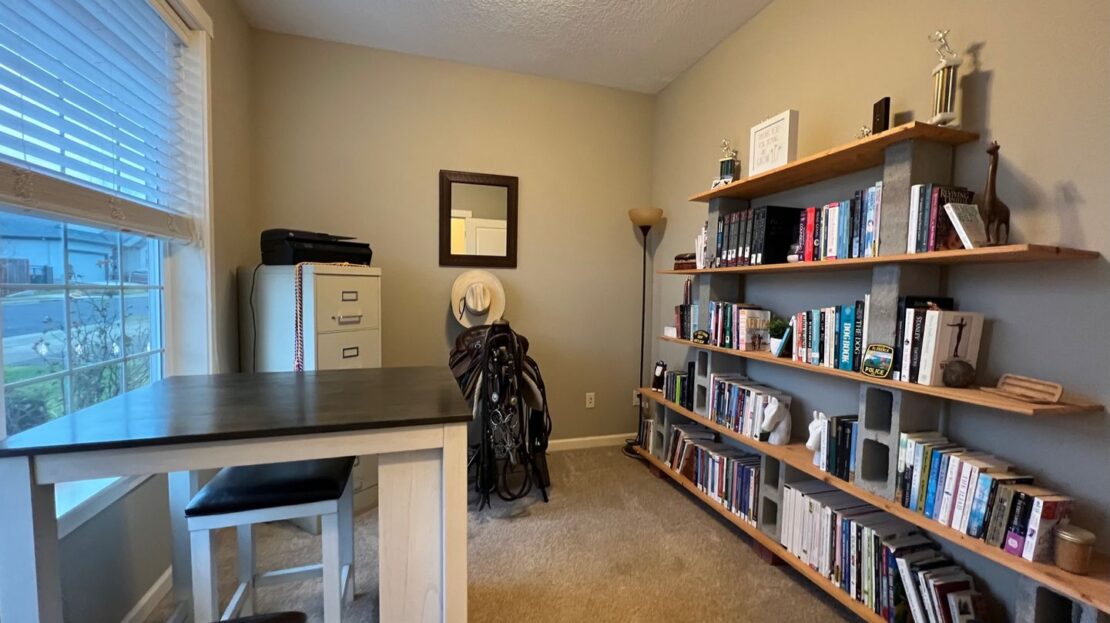 2205 SE Cochran Drive - Gresham - Oregon - 4 bed, 2.5 bath rental property