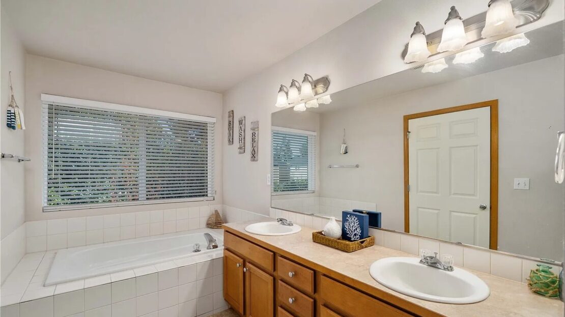 2304 190th St E  - Tacoma - Washington - 3 bed, 2.5 bath rental property