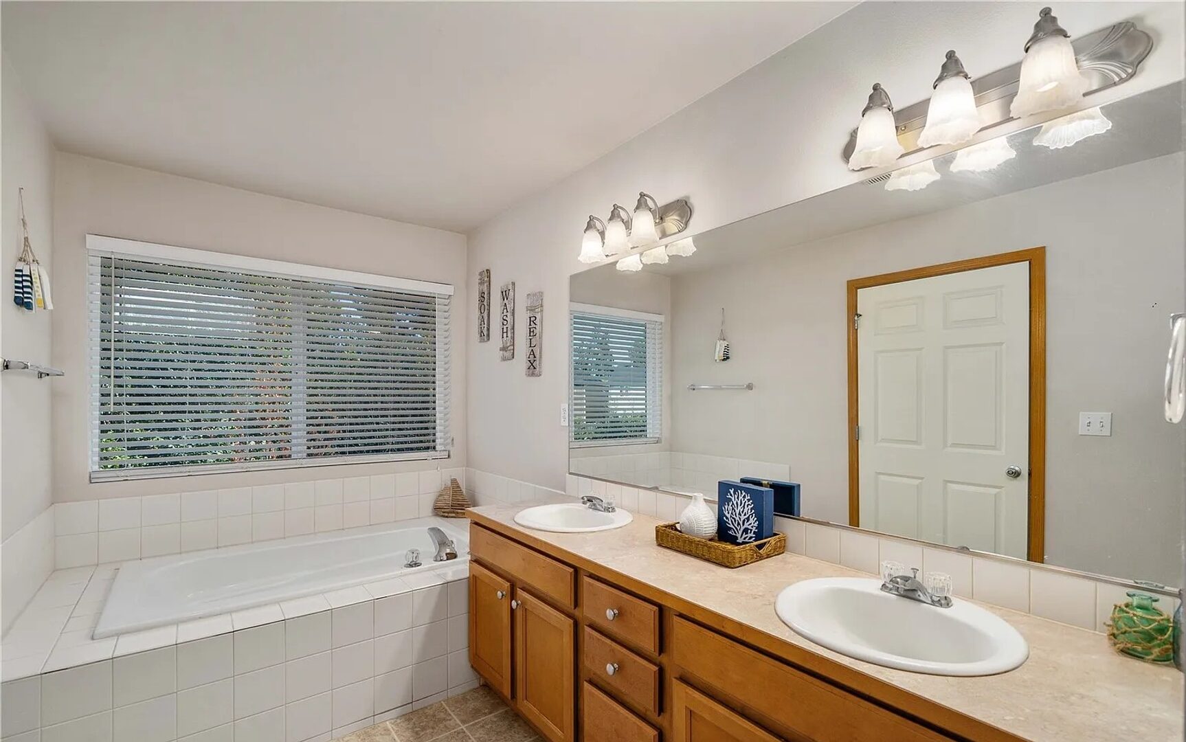 2304 190th St E  - Tacoma - Washington - 3 bed, 2.5 bath rental property