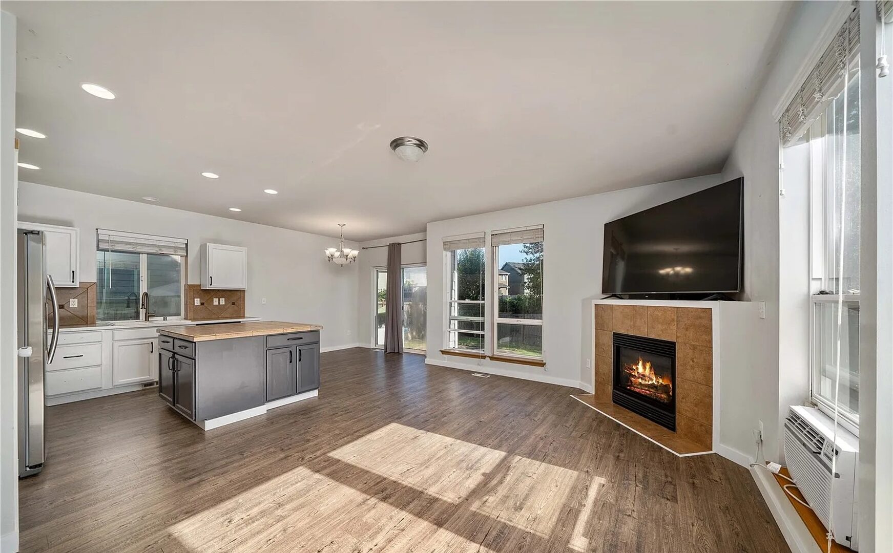 2304 190th St E  - Tacoma - Washington - 3 bed, 2.5 bath rental property