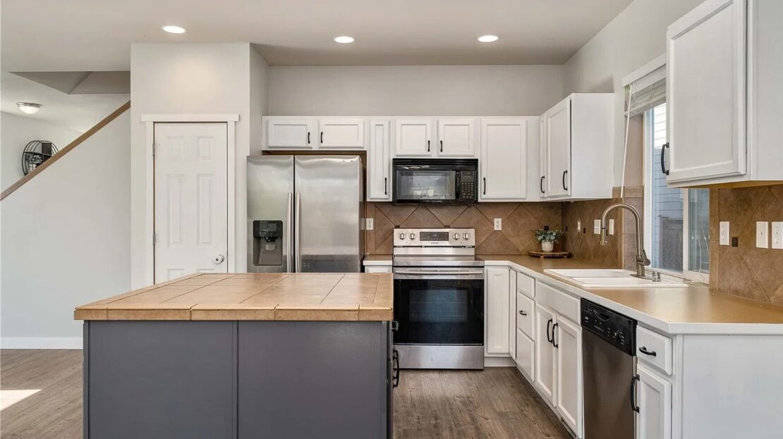 2304 190th St E  - Tacoma - Washington - 3 bed, 2.5 bath rental property