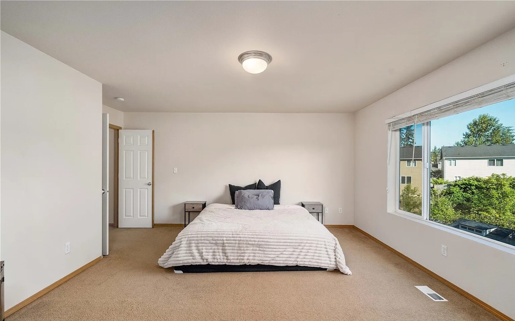 2304 190th St E  - Tacoma - Washington - 3 bed, 2.5 bath rental property