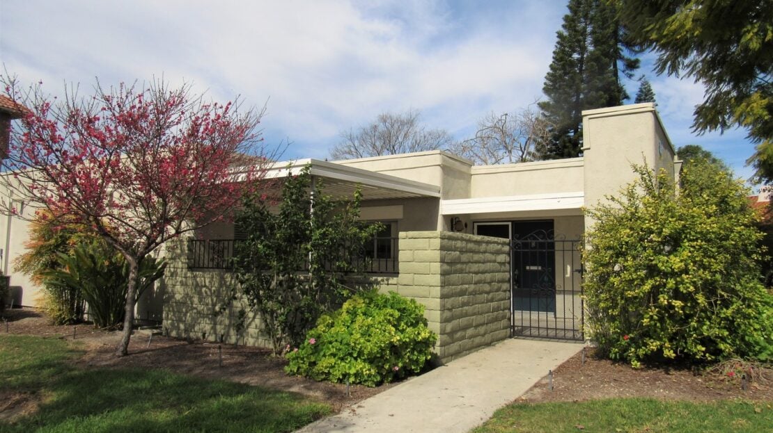 2350 Via Mariposa West Unit D - Laguna Woods - California - 2 bed, 1 bath rental property