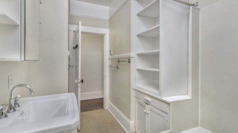 2360 NW Glisan Street  - Portland - Oregon - 2 bed, 1 bath rental property