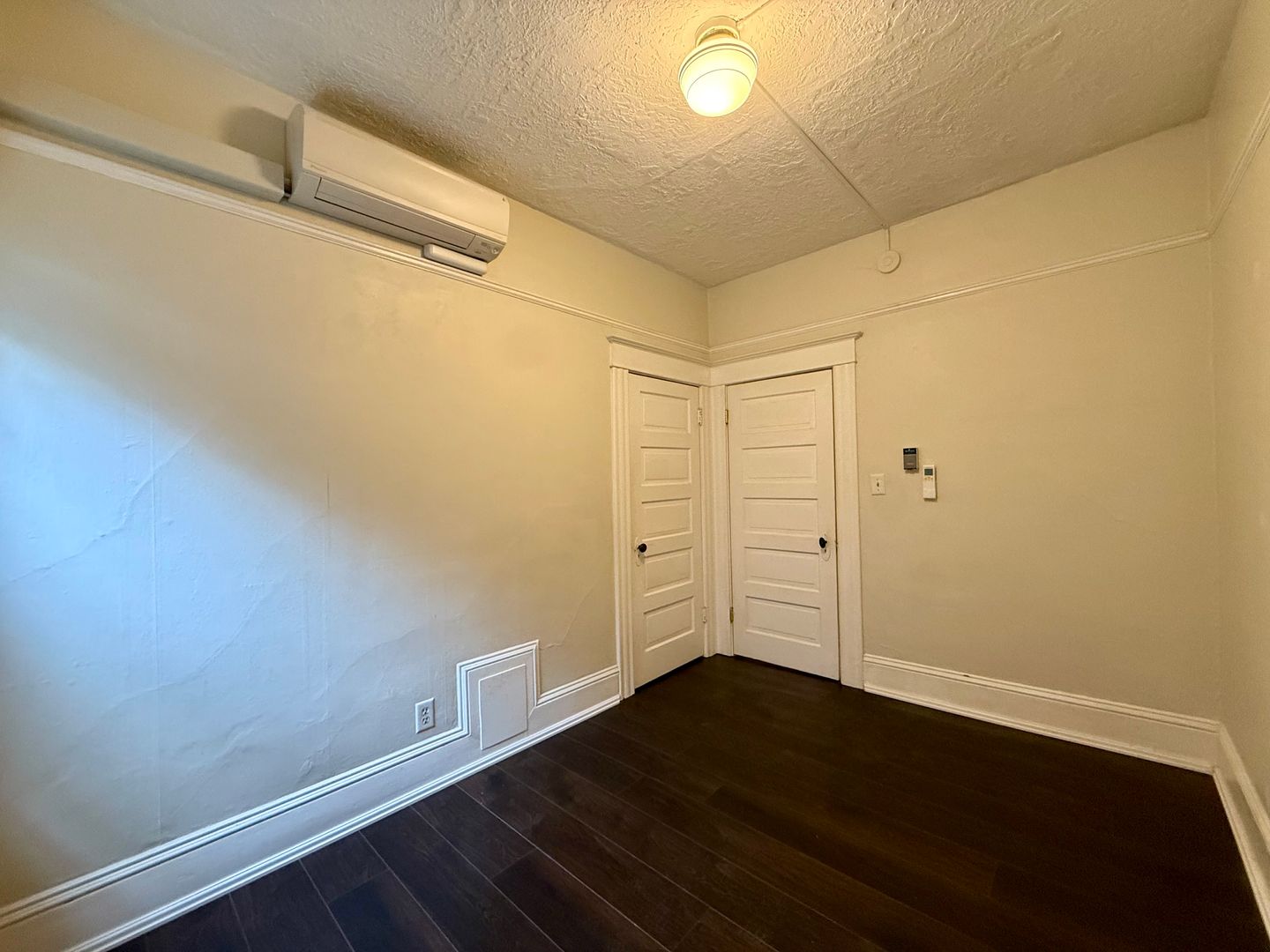 2360 NW Glisan Street - Unit No. 1 - Portland - Oregon - 2 bed, 1 bath rental property