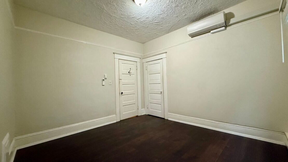 2360 NW Glisan Street - Unit No. 1 - Portland - Oregon - 2 bed, 1 bath rental property