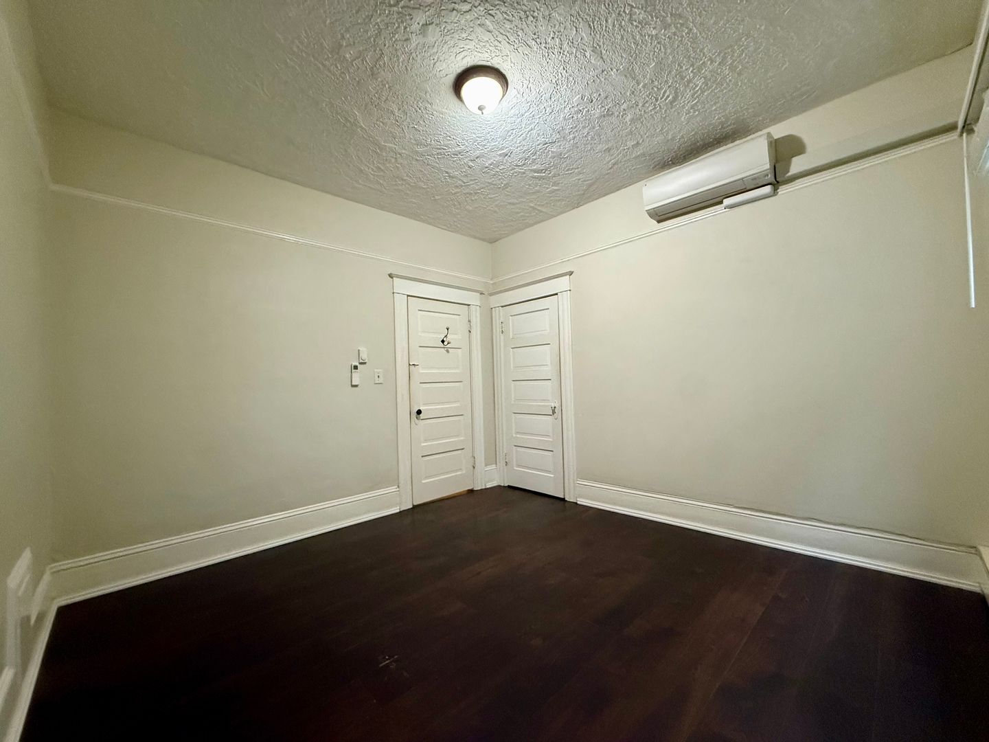 2360 NW Glisan Street - Unit No. 1 - Portland - Oregon - 2 bed, 1 bath rental property