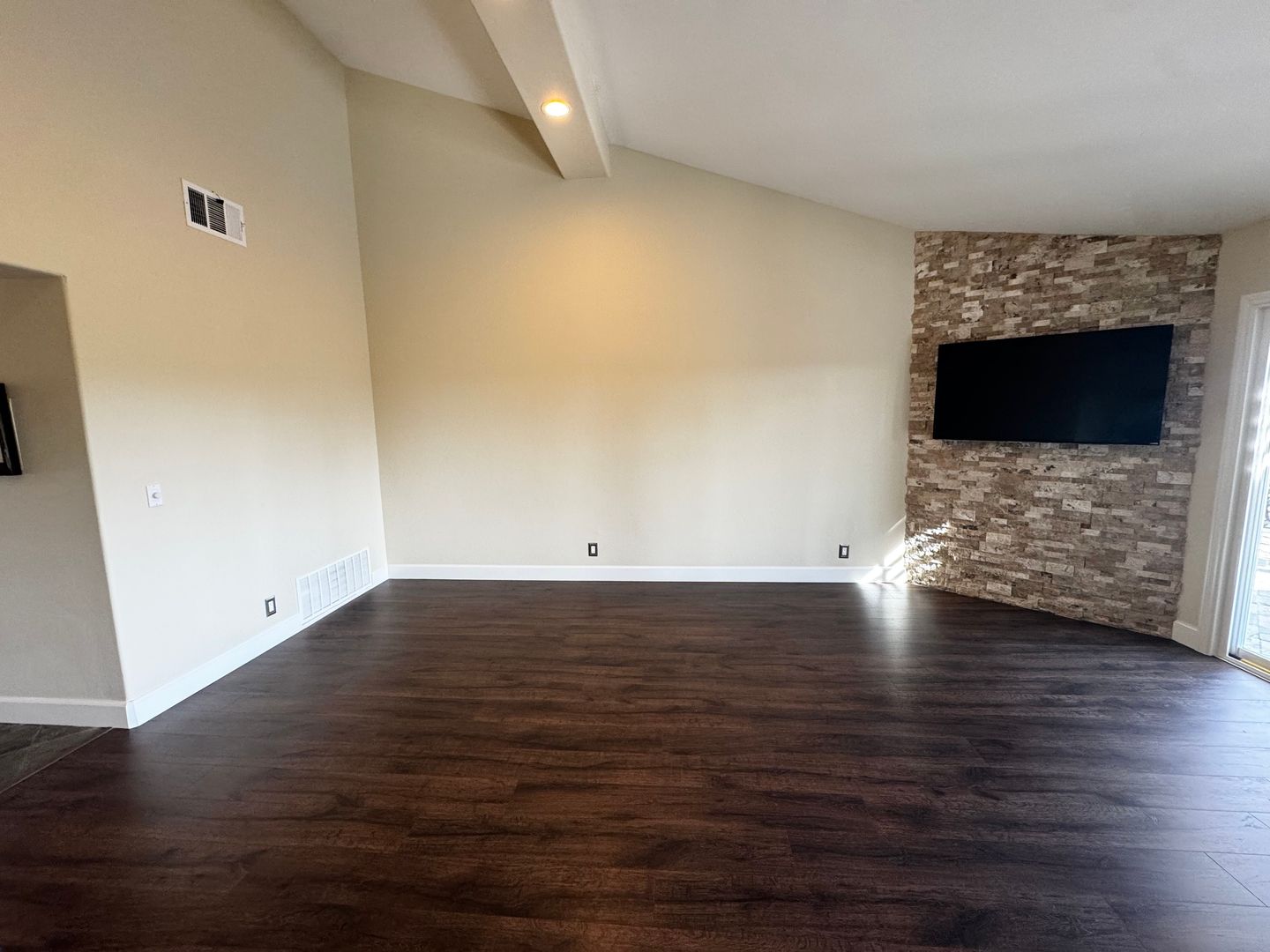 23756 Via Porton - Mission Viejo - California - 3 bed, 2 bath rental property