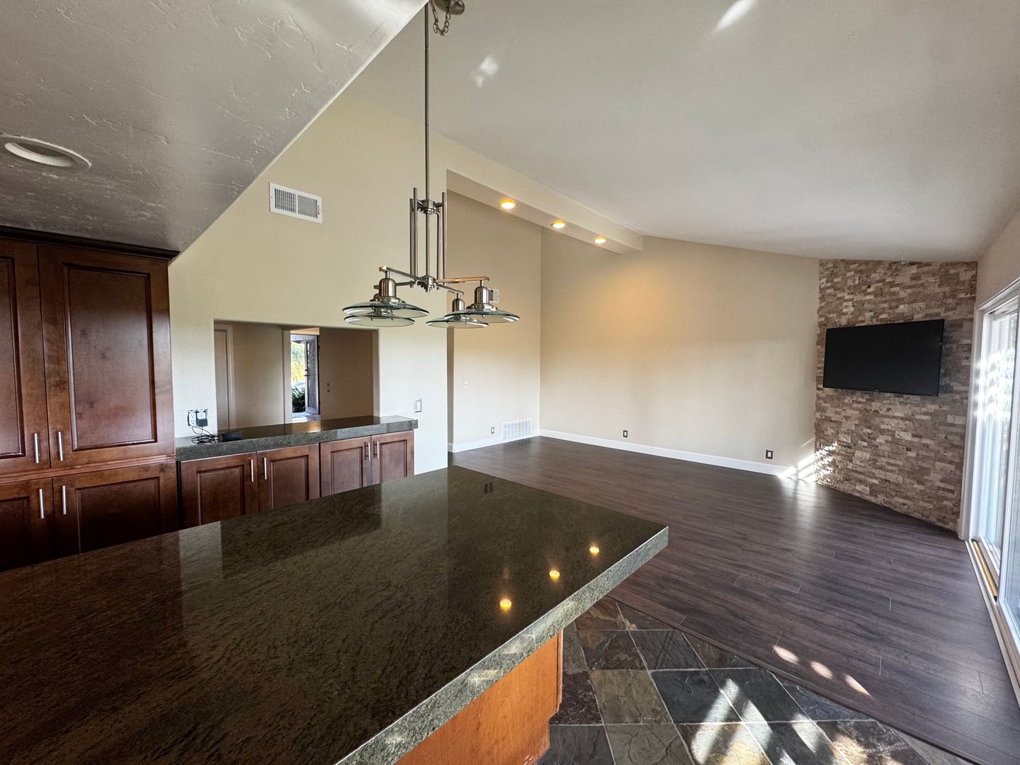 23756 Via Porton - Mission Viejo - California - 3 bed, 2 bath rental property