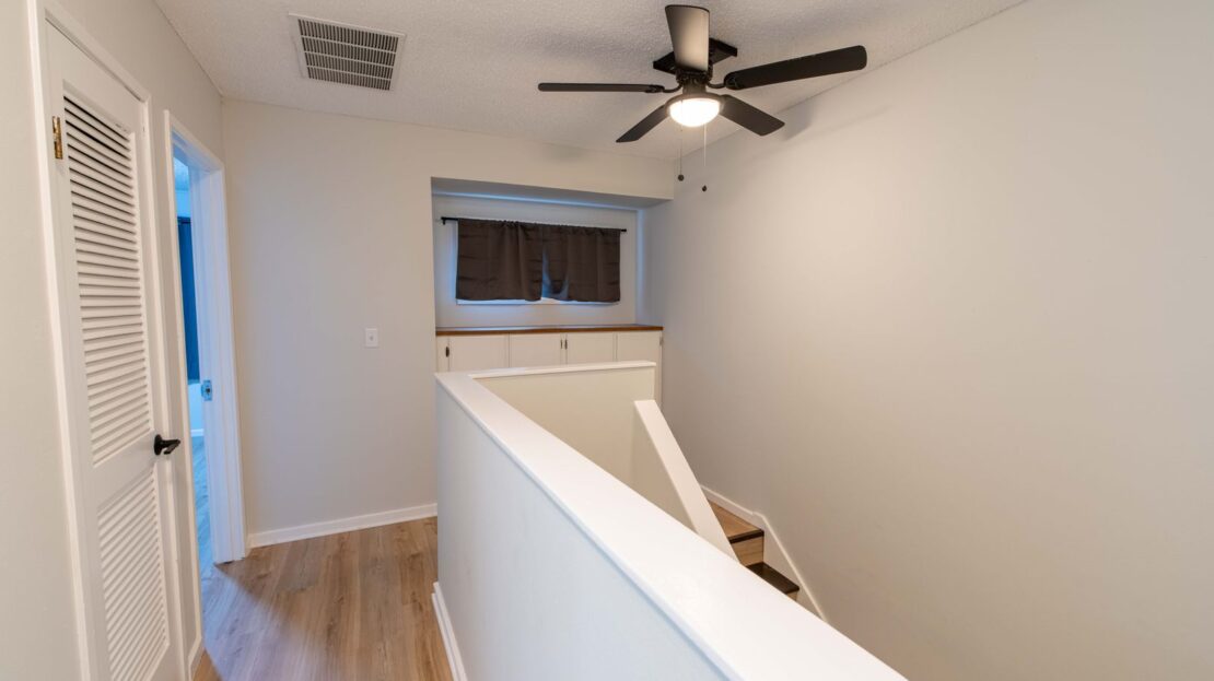 23949 NE Poplar Ct - Wood Village - Oregon - 3 bed, 1.5 bath rental property