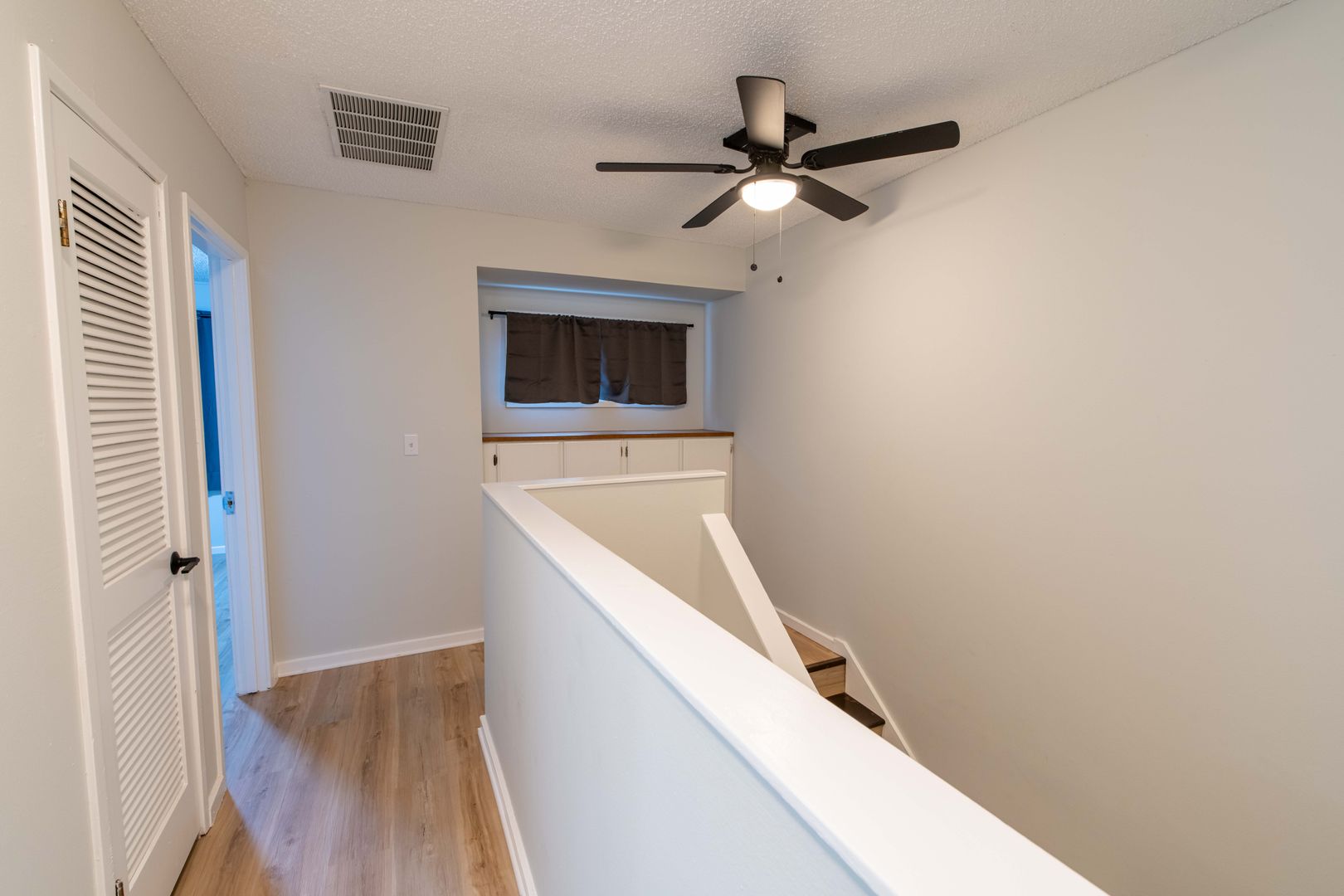 23949 NE Poplar Ct - Wood Village - Oregon - 3 bed, 1.5 bath rental property