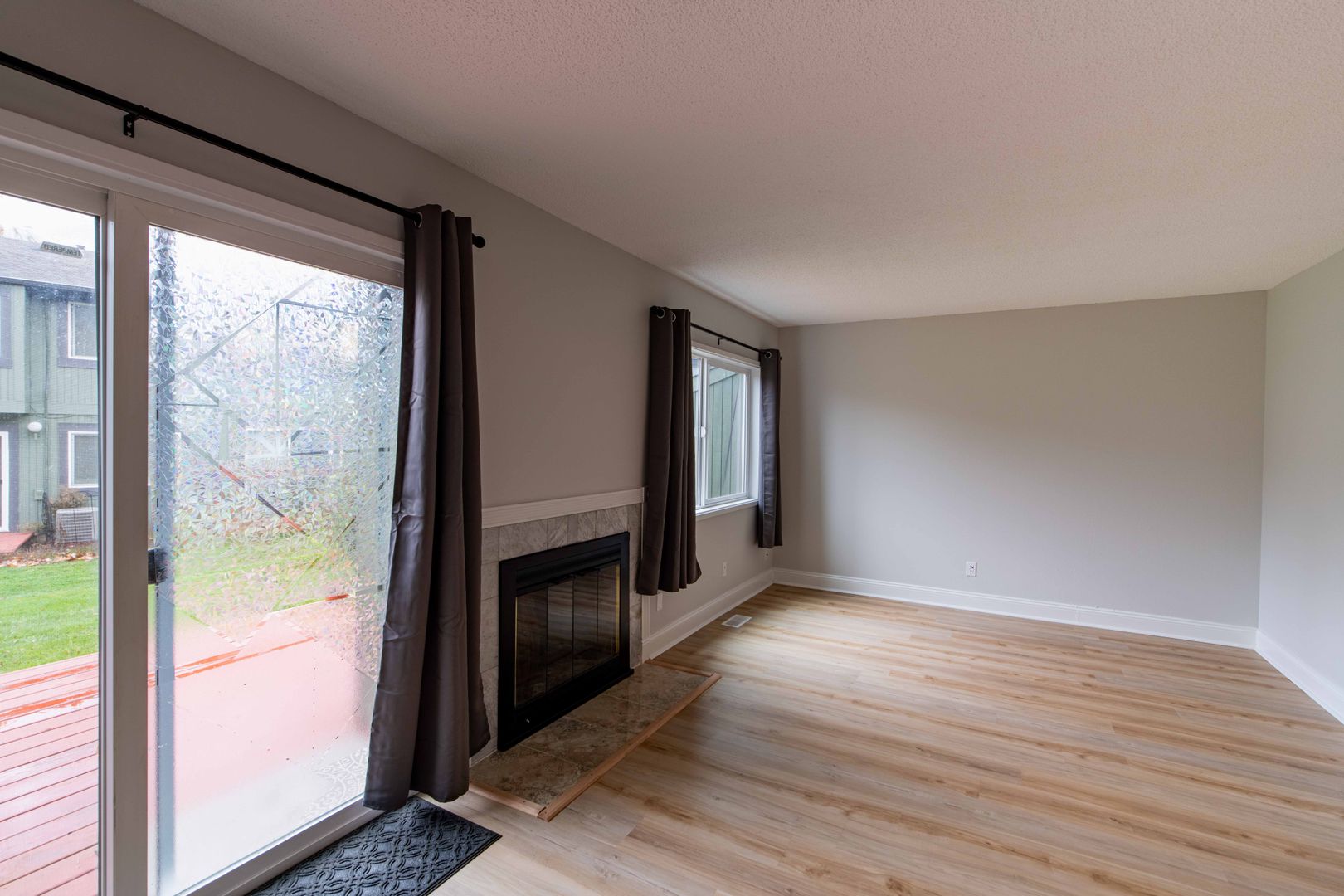 23949 NE Poplar Ct - Wood Village - Oregon - 3 bed, 1.5 bath rental property