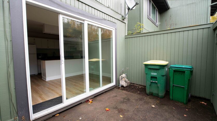 23949 NE Poplar Ct - Wood Village - Oregon - 3 bed, 1.5 bath rental property