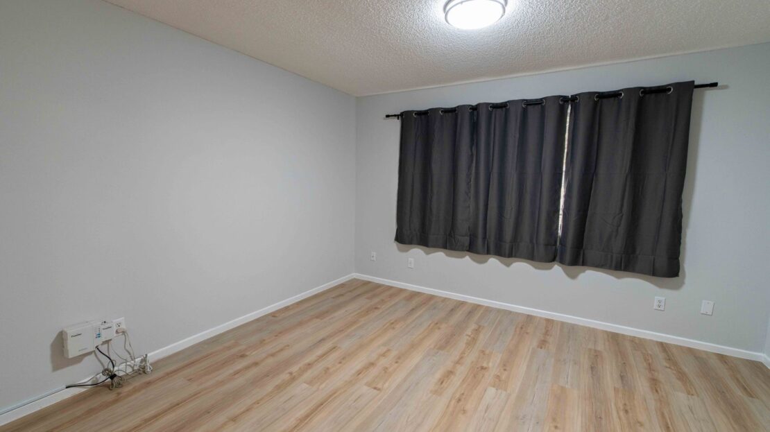 23949 NE Poplar Ct - Wood Village - Oregon - 3 bed, 1.5 bath rental property