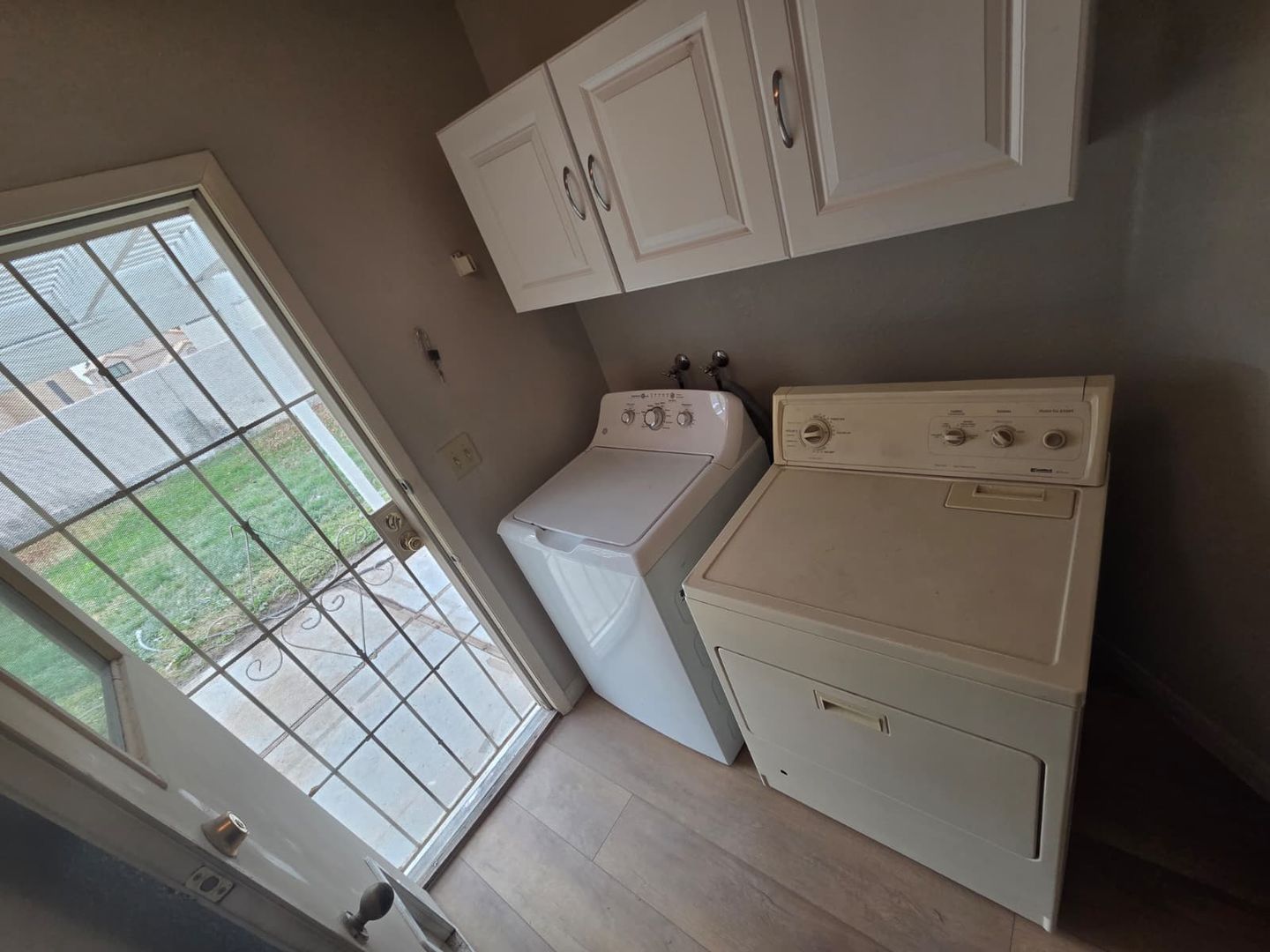 2424 chatfield dr - Las Vegas - Nevada - 3 bed, 2 bath rental property