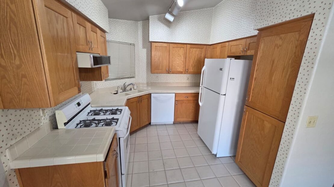 2424 chatfield dr - Las Vegas - Nevada - 3 bed, 2 bath rental property