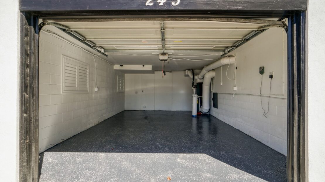 245 Houstan - Thousand Oaks - California - 3 bed, 2 bath rental property