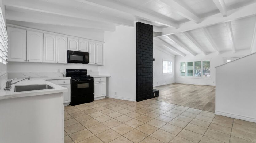 245 Houstan - Thousand Oaks - California - 3 bed, 2 bath rental property