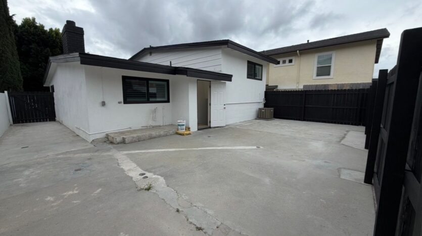 245 Houston - Thousand Oaks - California - 3 bed, 2 bath rental property