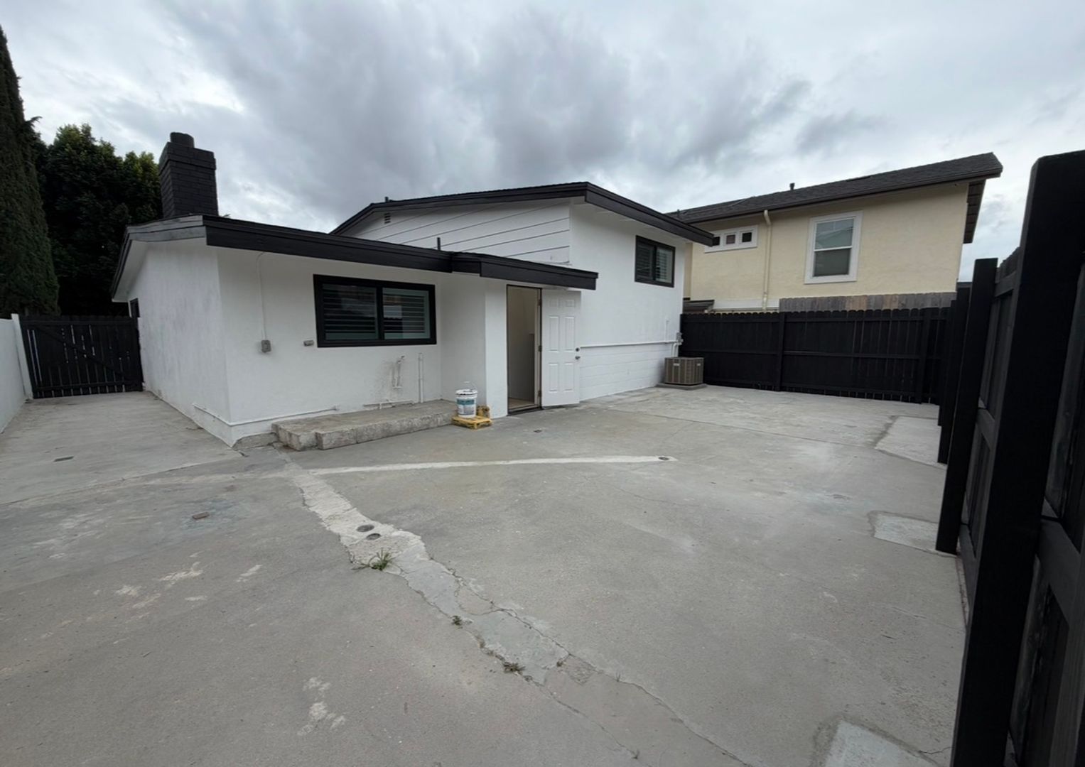 245 Houston - Thousand Oaks - California - 3 bed, 2 bath rental property