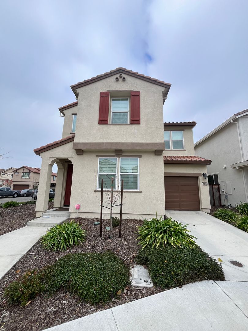 2466 Buzz Aldrin Way - Sacramento - California - 4 bed, 3 bath rental property