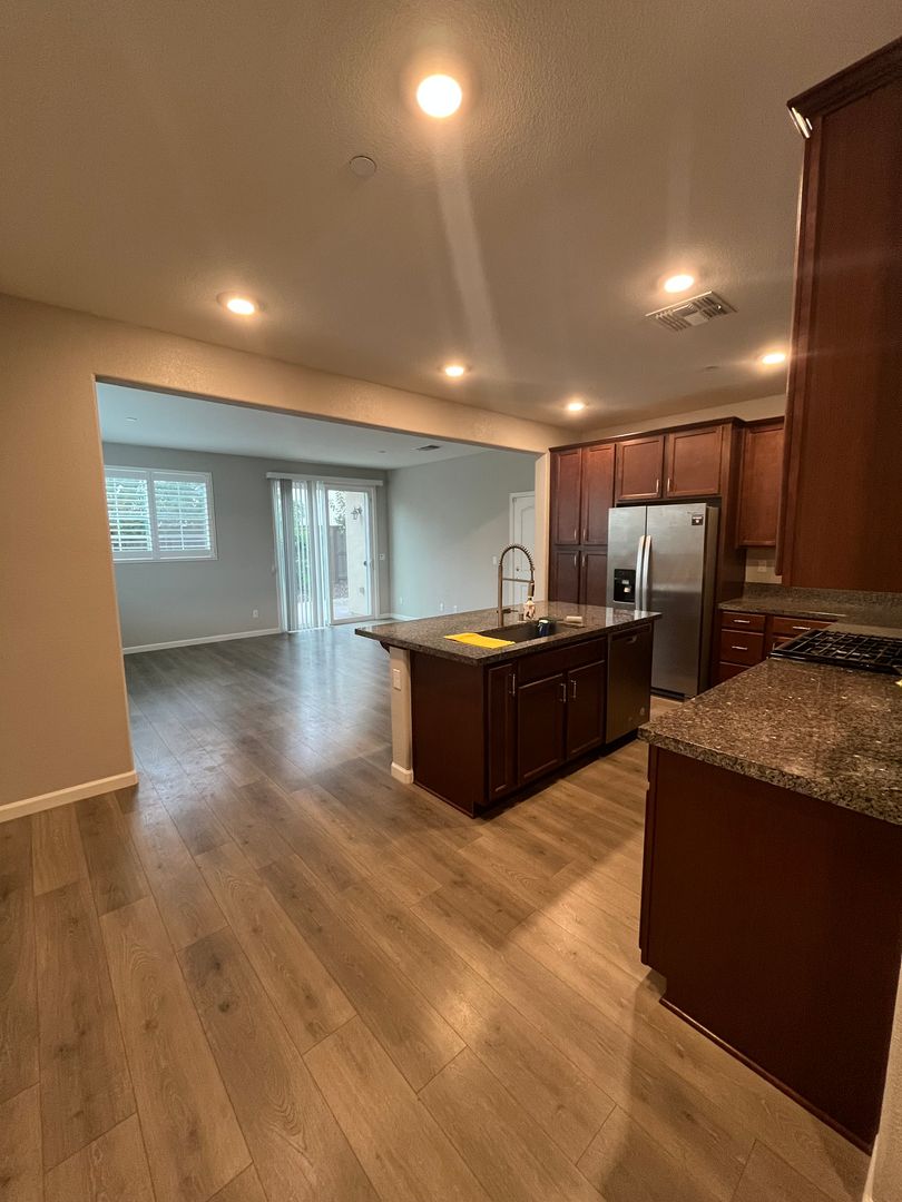 2466 Buzz Aldrin Way - Sacramento - California - 4 bed, 3 bath rental property