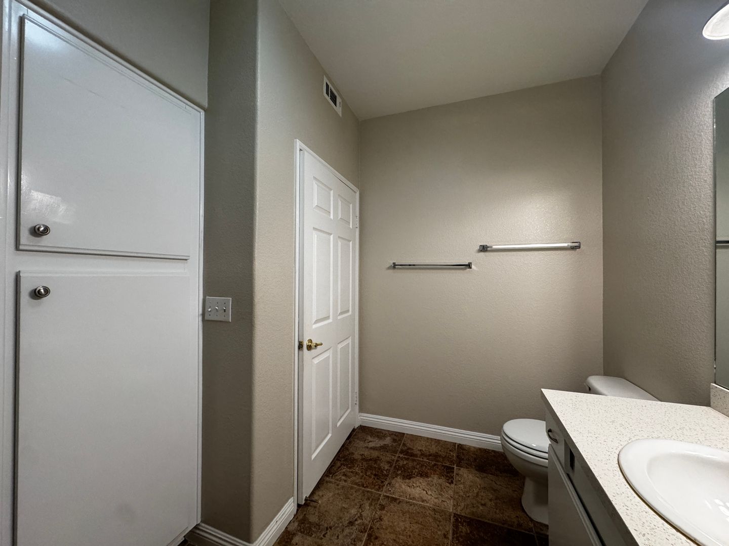 24909 Madison Ave. 2411 - Murrieta - California - 2 bed, 2 bath rental property