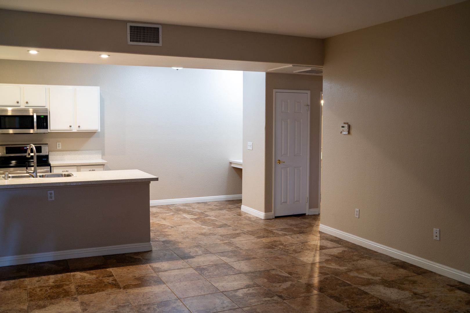 24909 Madison Ave. 2411 - Murrieta - California - 2 bed, 2 bath rental property