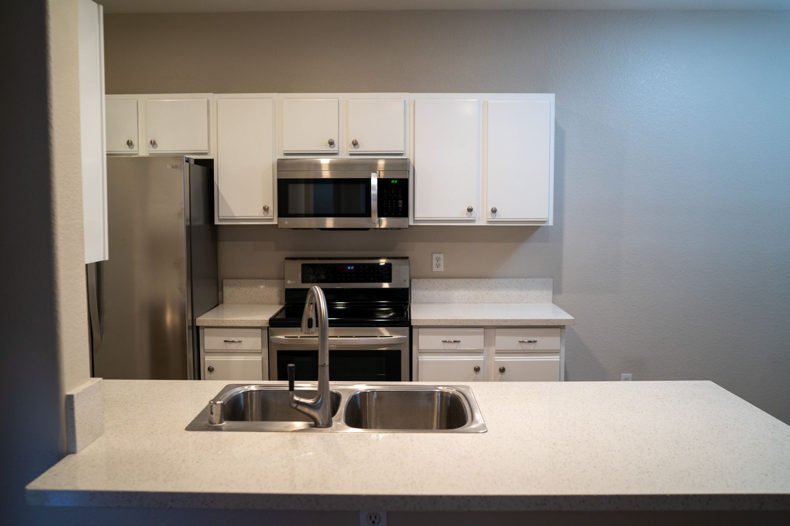 24909 Madison Ave. 2411 - Murrieta - California - 2 bed, 2 bath rental property