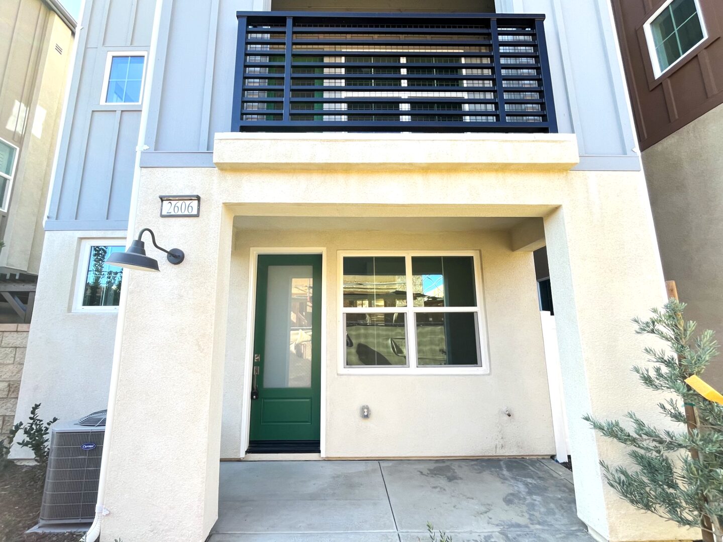 2606 E Hyde Paseo - Ontario - California - 3 bed, 2.5 bath rental property