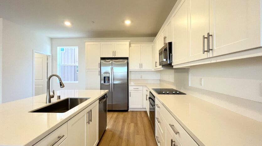 2606 E Hyde Paseo - Ontario - California - 3 bed, 2.5 bath rental property