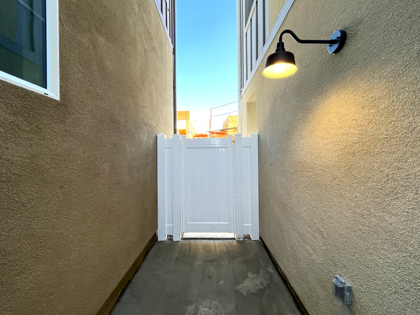 2606 E Hyde Paseo - Ontario - California - 3 bed, 2.5 bath rental property